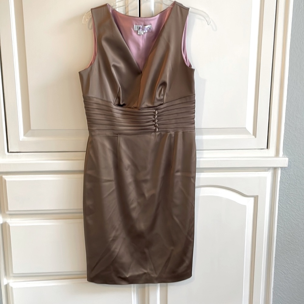 Kay Unger cocktail dress. Brown satin. Size 10